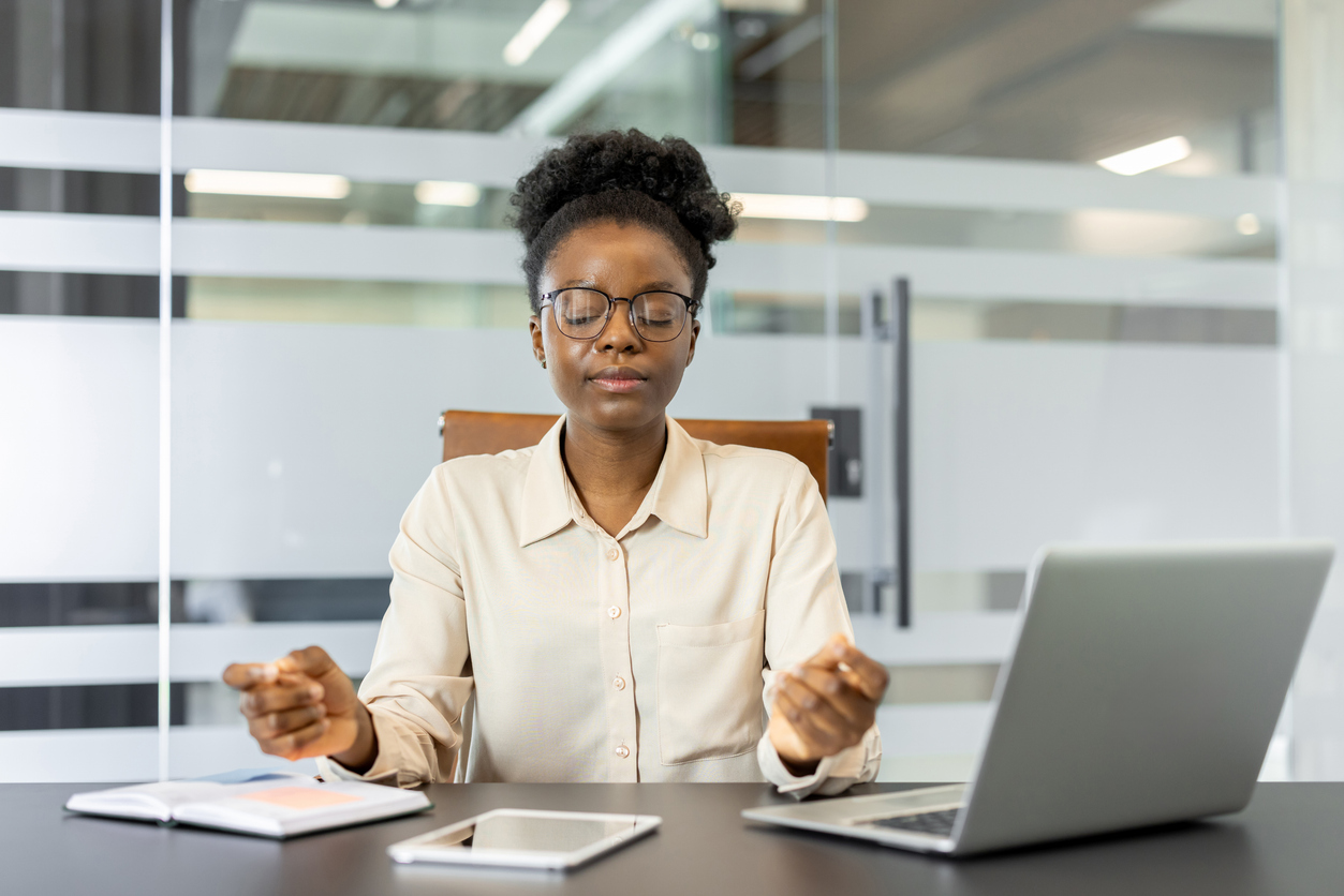 Beyond the Screen: Cultivating Mental Resilience in the Digital Era